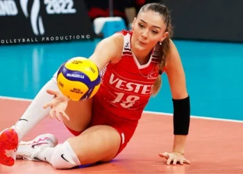 Zehra Güneş, spor salonundan video paylaştı!