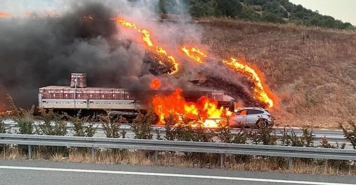 Balıkesir’de korkunç kaza: Alev topuna dönen araçtan yaralı kurtuldu