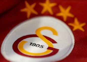 Galatasaray yönetiminde istifa: Olağanüstü toplantı kararı alındı