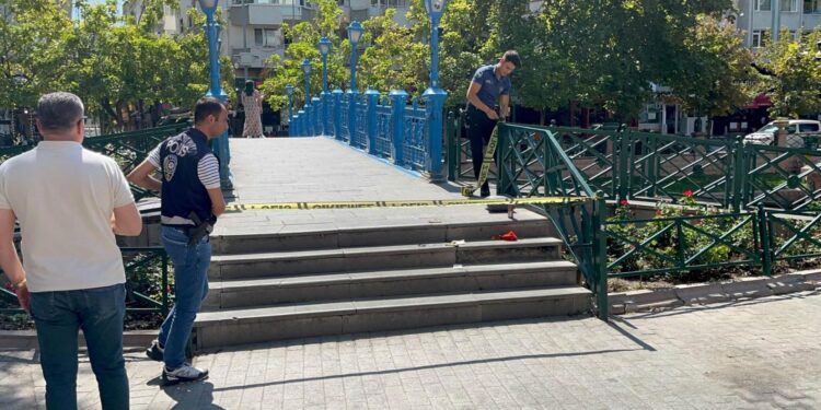 Husumetlisine sokak ortasında kurşun yağdırdı