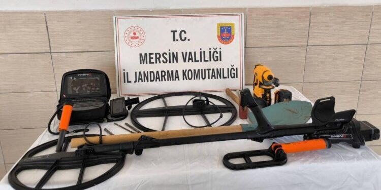 Mersin’de kaçak kazı yapanlar yakalandı