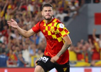 Romulo, performansıyla göz dolduruyor