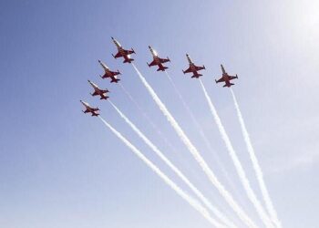 Valilikten yüksek ses uyarısı: Türk Yıldızları prova uçuşu yapacak