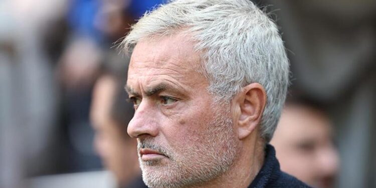Fenerbahçe’de Jose Mourinho’dan sihirli dokunuş: Oğuz sahneye çıktı! Şimdi sıra diğer yıldızda…
