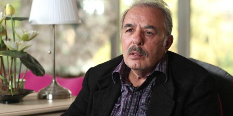 Ferdi Tayfur Hastaneye Kaldırıldı! Usta Sanatçının Sağlık Durumu Nasıl