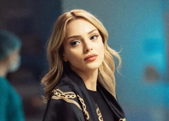 İnci Taneleri Setinde Aşk Alevlendi: Rıza Kocaoğlu ve Sera Kutlubey Çifti Gündemde!