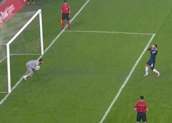 Mehmet Yiğit’ten gündem olan ‘panenka’ denemesi! Bursaspor-Vanspor maç sonucu: 2-2 (Penaltılar6-7)