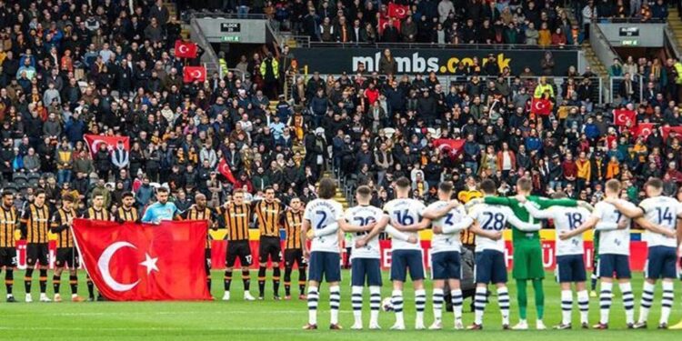 Acun Ilıcalı’dan Hull City-Leeds United maçı öncesi ‘Türk Bayrağı’ açıklaması!