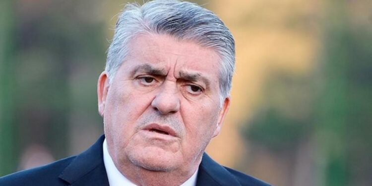 Beşiktaş’a Avrupa Şampiyonu teknik direktör! Başkan Serdal Adalı temas kurdu, olumlu bakıyor…