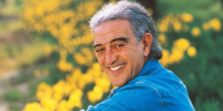Edip Akbayram Hastaneye Kaldırıldı! Ünlü Sanatçı Entübe Edildi