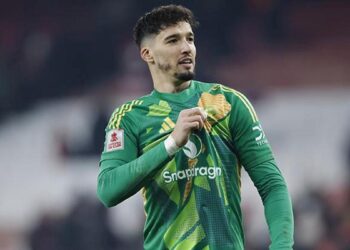 İngiltere’de gündem Altay Bayındır! Arsenal maçı sonrasında olay oldu