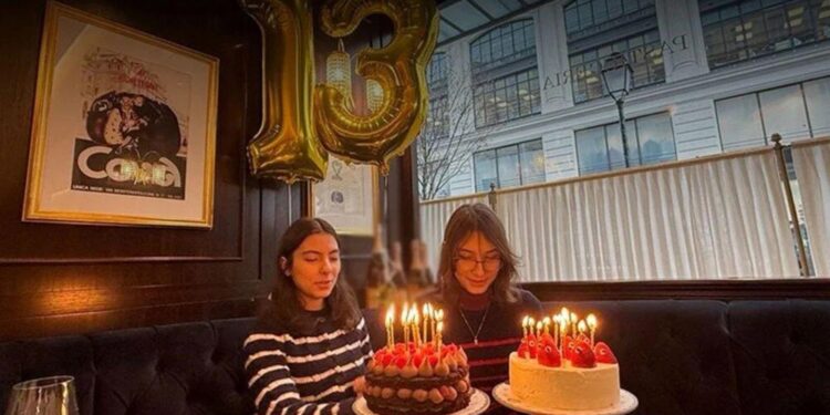 Tuba Büyüküstün ve Onur Saylak’ın İkiz Kızları 13 Yaşına Girdi