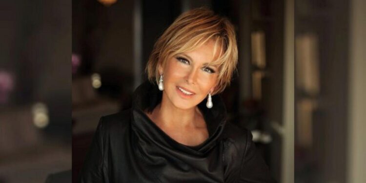 Yeşilçam’ın Efsanesi Filiz Akın’ın Sağlık Durumunda Endişelendiren Gelişme