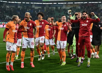 Galatasaray, İlk 23 Maçta 20 Galibiyetle Tarihe Geçti
