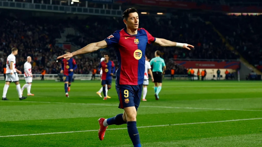 Barcelona, Rayo Vallecano'yu zorla geçip lider oldu