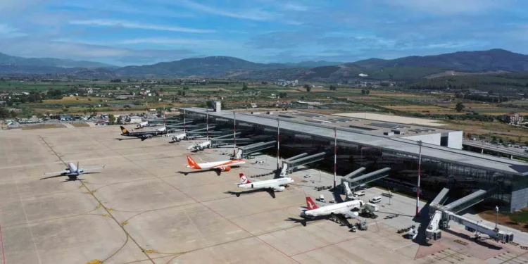 Milas-Bodrum Havalimanı, ilk ay 104 bin yolcuya hizmet etti