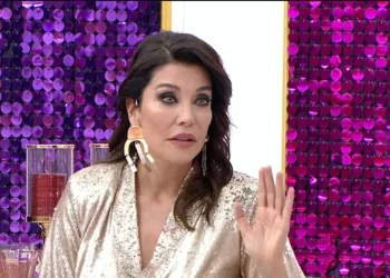 Deniz Akkaya, bipolar olduğu iddialarına yanıt verdi