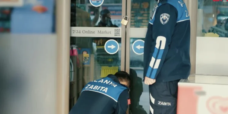 Antalya'da tarihi geçmiş ürün satan marketlere ceza