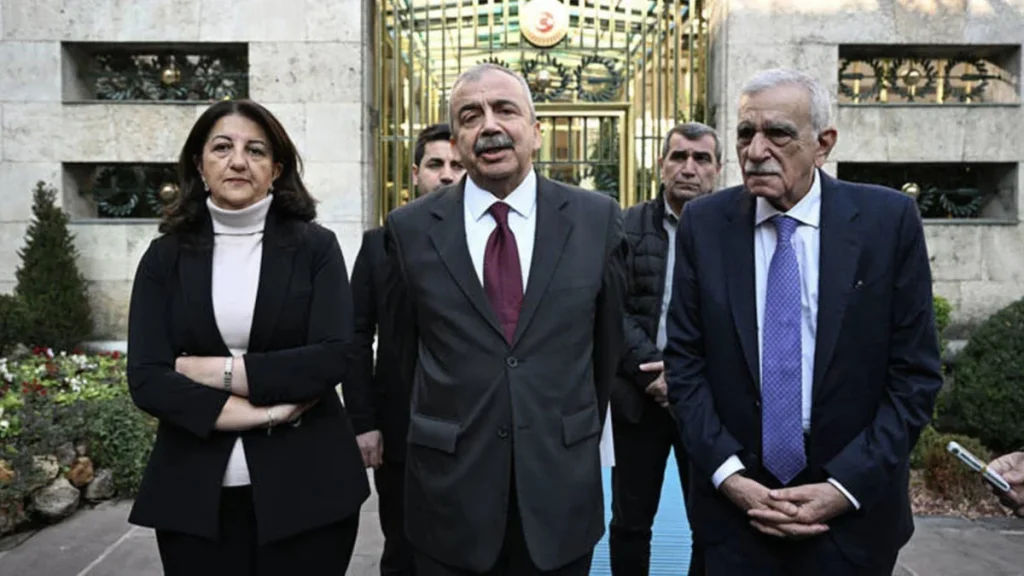 Silah bırakma çağrısı: DEM Parti 17.00'de açıklama yapacak