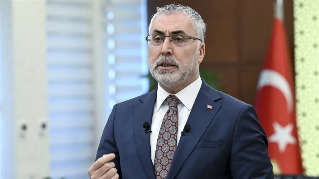 Vedat Işıkhan: İşsizlik Oranı 21 Aydır Tek Haneli