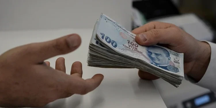 Emeklilere Bayram İkramiyesi Tarihi Açıklandı