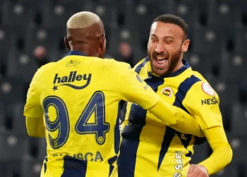 Fenerbahçe'nin UEFA'ya Sundugu Kadro Listesi Açıklandı