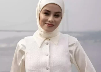 İlayda Alişan, Yeni Projesi İçin Tesettür Giydi! Takipçilerinden Yorum Yağmuru