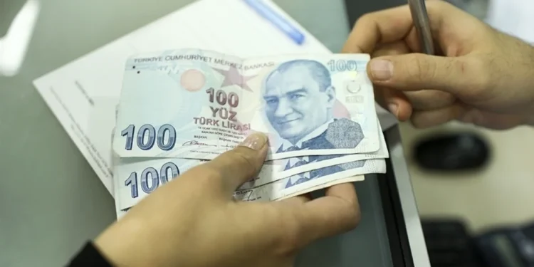 Yaşlı ve engelli maaşları ödemeleri hesaplara yatırılmaya başlandı