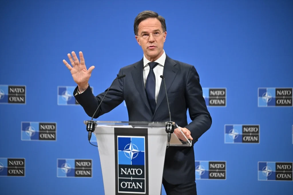 Rutte'den Türk Savunma Sanayiine Övgü