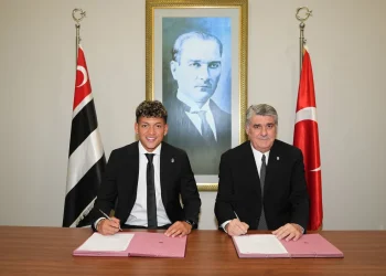 "Beşiktaş'ta Menajer Transferlerine Yasak: Scout Odaklı Yeni Trend"