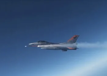 "Gökdoğan'dan Yerli Füze Başarısı: Hedefi Tam Isabetle Vurdu"