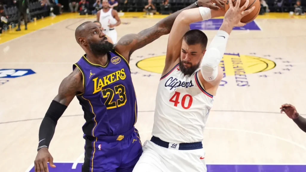 Lakers, NBA'deki 5. galibiyetini üst üste kazandı