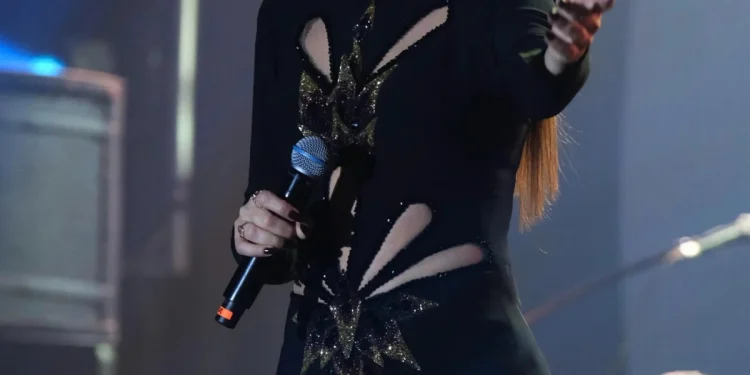 Derya Bedavacı, bir konserden 1.8 milyon TL kazanıyor