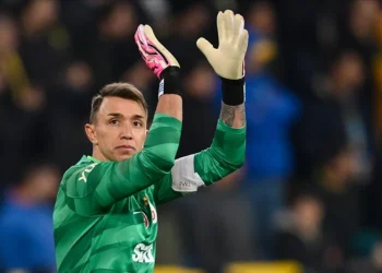 Galatasaray yeni kalecisini buldu! Muslera ile vedalaşıyor