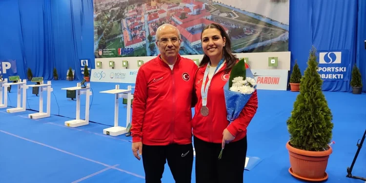 Şevval İlayda Tarhan, Avrupa Şampiyonası'nda bronz kazandı