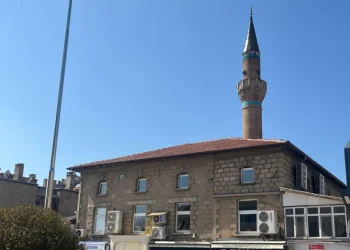 Kütahya'da 74 Yıllık Caminin Kıblesi 30 Derece Sapmış