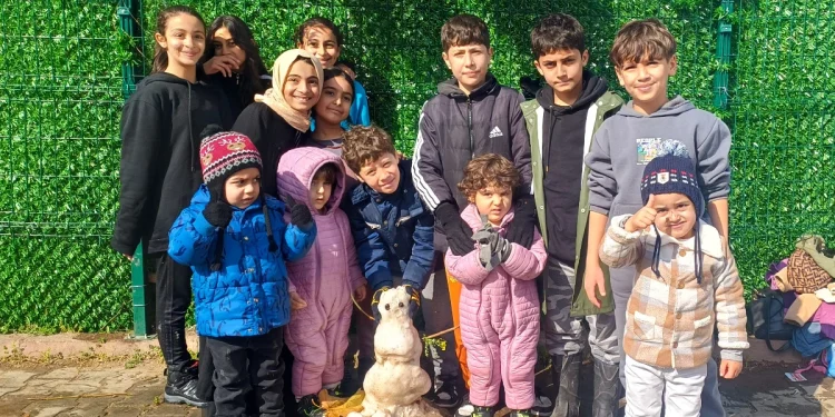 "Çocuklarımız İlk Kez Kar Görüyor"