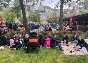 Hasbahçe Mesire Alanı Dolu Taşan Bir Yer Haline Geldi