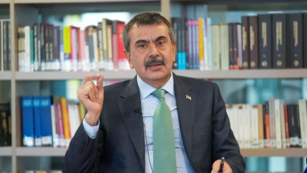 Eğitime Geçici Ara