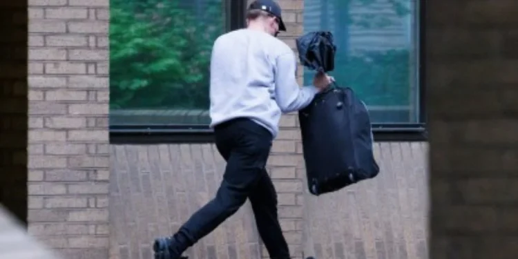 İngiliz Askerden Büyük Vurgun: Milyonluk Dolandırıcılığın Ardından Türkiye’de Estetik Turuna Çıktı