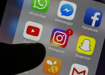 “Başıboş Köpek Tartışması Depremle Alevlendi: Sosyal Medyada Tepki Yağdı”