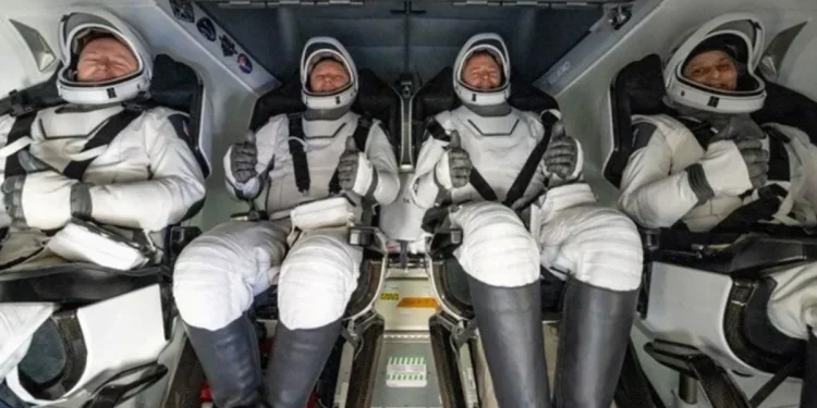 9 Ay Uzayda Mahsur Kalan Astronotlar İlk Kez Konuştu