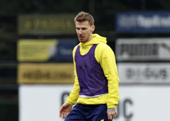 Serdar Aziz bırakıyor mu? Temsilcisinden açıklama!