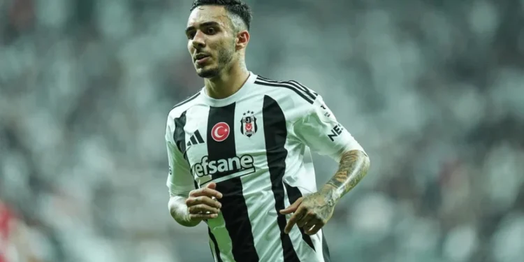 Emirhan Topçu'nun babası 45 yaşında şampiyonluk sevindi