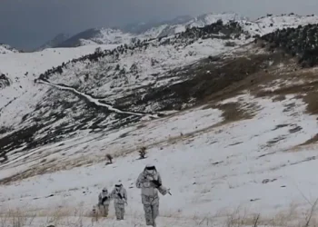 MSB, Mehmetçik’in karla mücadelesini paylaştı