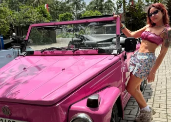 Melek Mosso’dan Estetik İtirafı: Kalçamı Yaptırdım