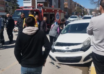 Antalya-Korkuteli Yolunda Feci Kaza: Lüks Araçlar Çarpıştı, 4 Yaralı
