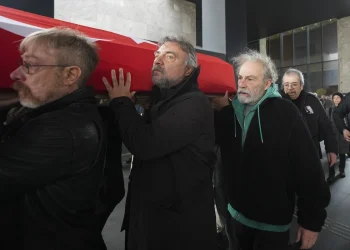 Ahmet Levendoğlu son yolculuğuna uğurlandı