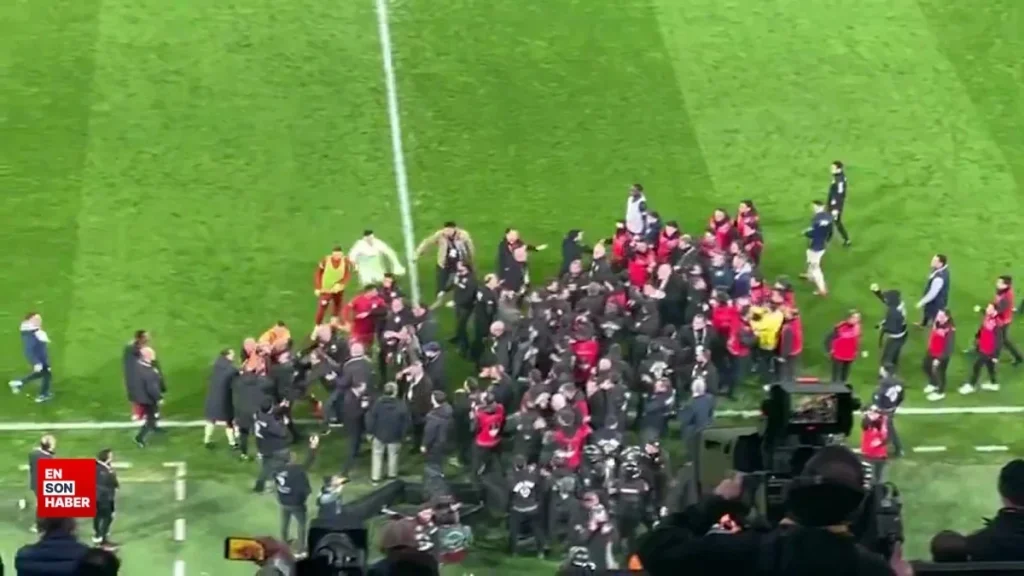 Fenerbahçe-Galatasaray derbisinde 43 kişiye işlem yapıldı