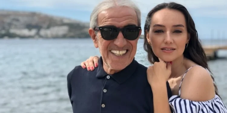 Edip Akbayram'ın kızı, babasının 1. ölüm ayında paylaşım yaptı